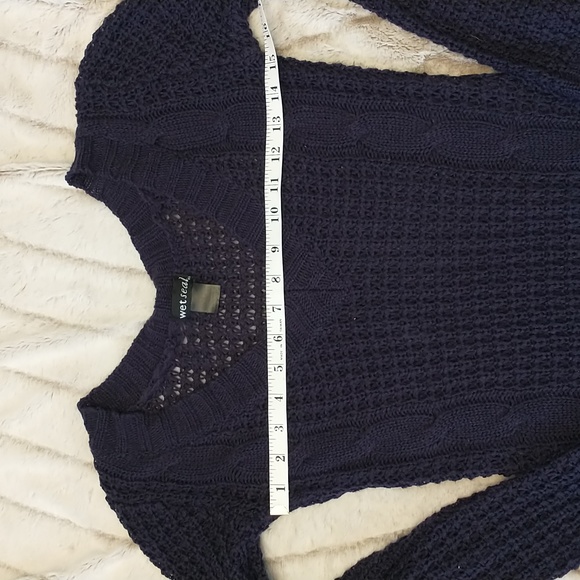 Wet Seal navy sweater - Picture 3 of 11